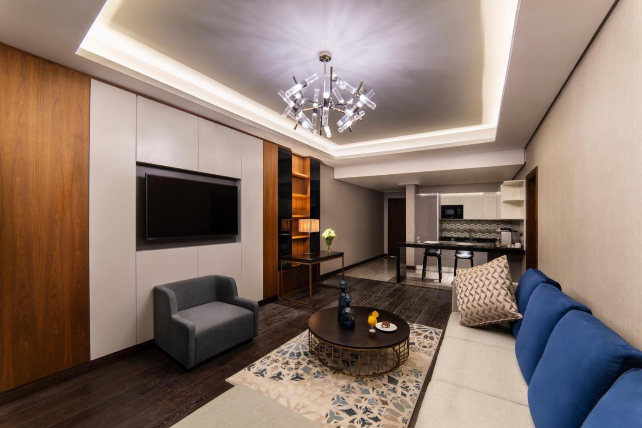 Movenpick Hotel And Residences Riyadh Exterior photo A suite at the hotel