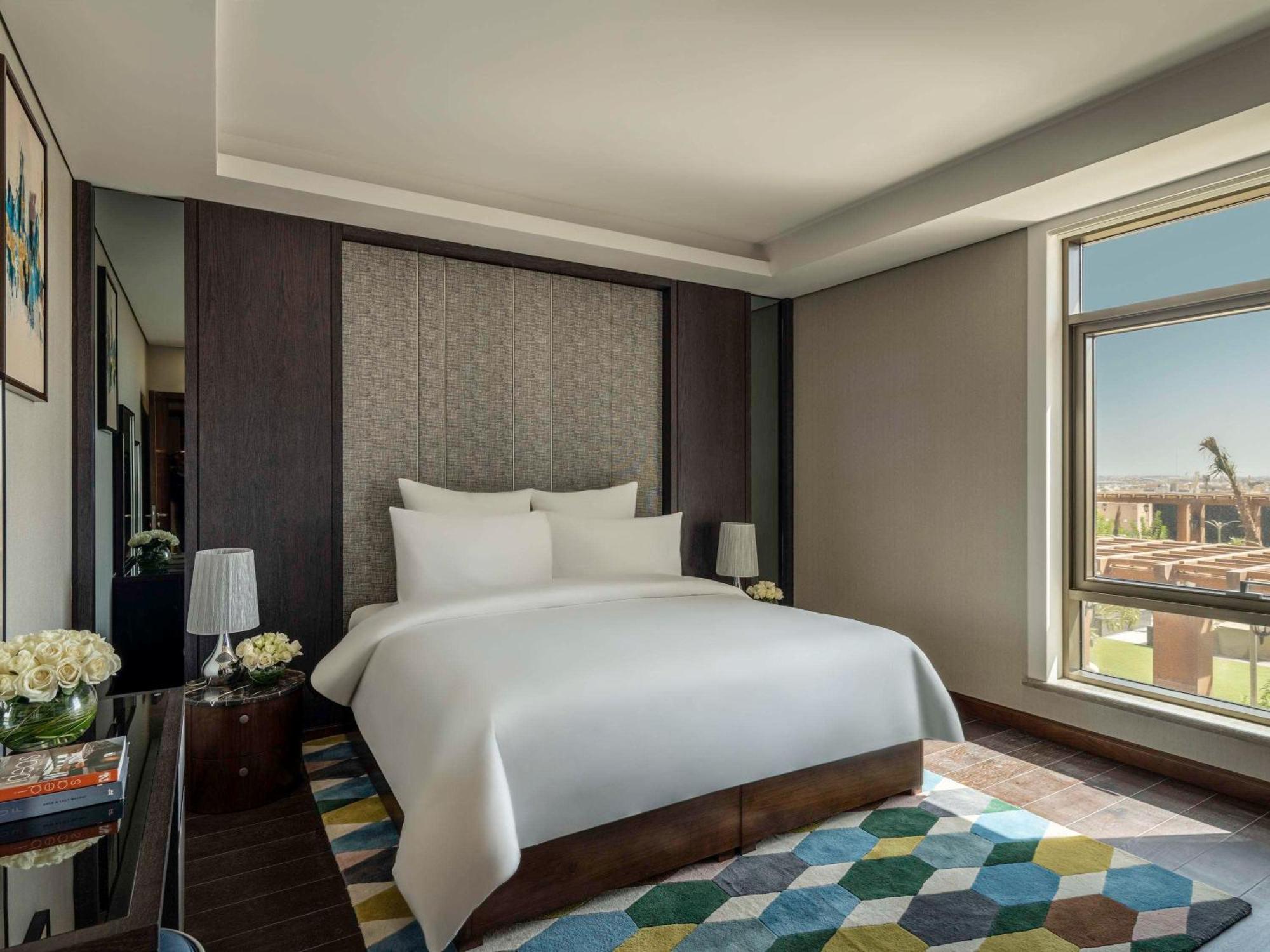 Movenpick Hotel And Residences Riyadh Exterior photo A bedroom at the hotel