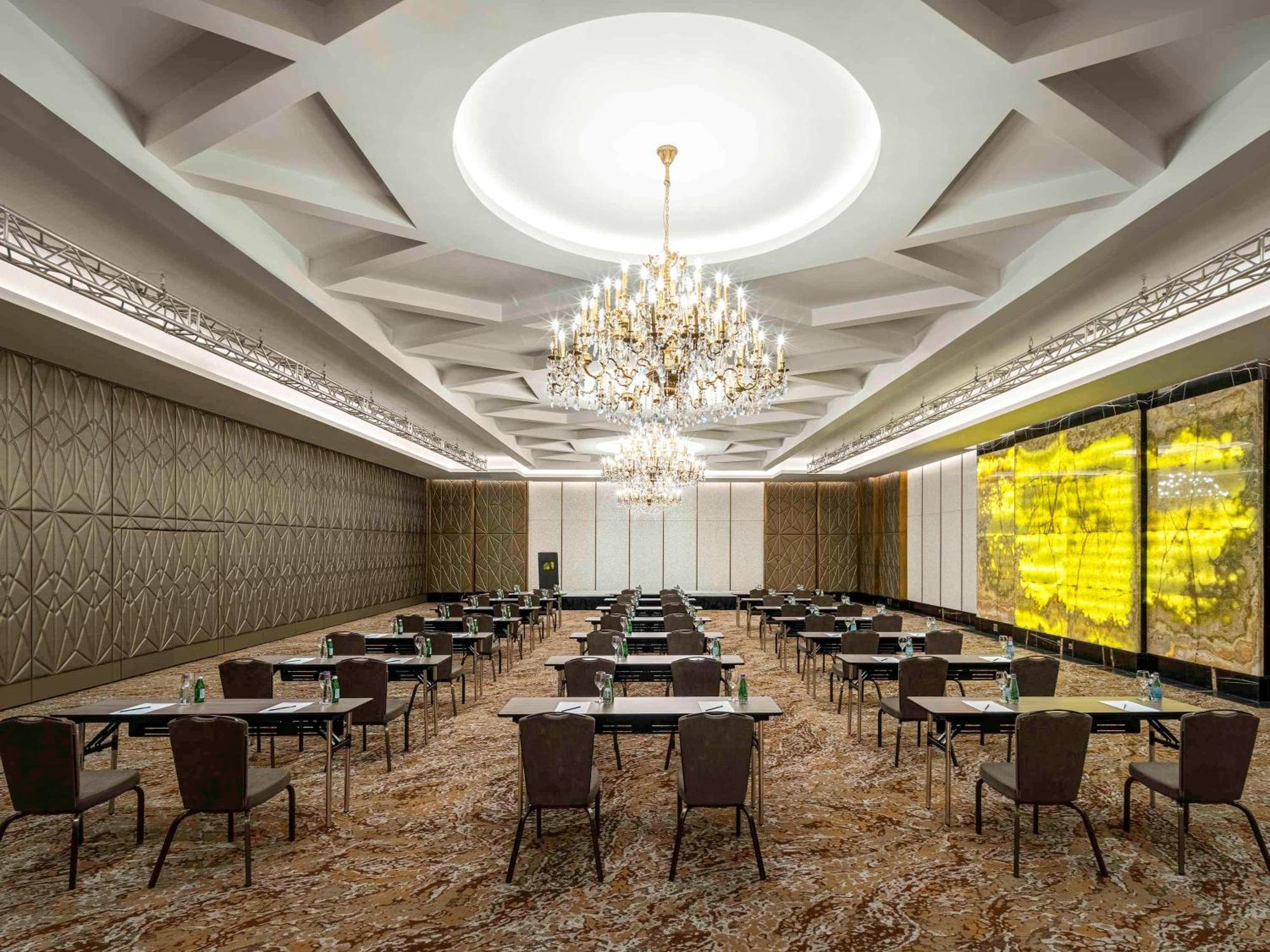 Movenpick Hotel And Residences Riyadh Exterior photo The ballroom